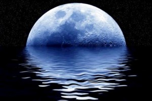 luna-en-mar