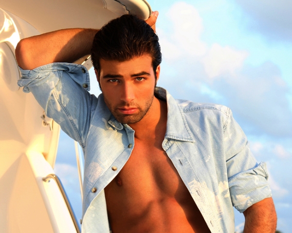 Jencarlos Canela Tambien Hombre Cosmo