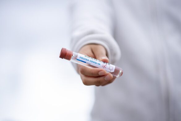 La FDA Aprueba El Primer Tratamiento Para El COVID-19