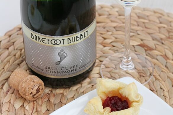 Barefoot Cranberry Brie Bites