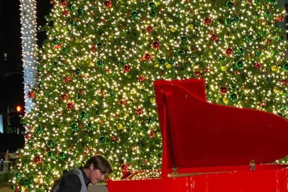 Arthur Hanlon presents «A Christmas Piano»