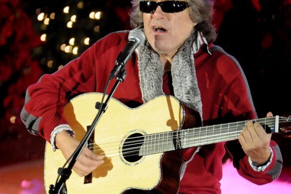«Feliz Navidad De José Feliciano 50th Anniversary»
