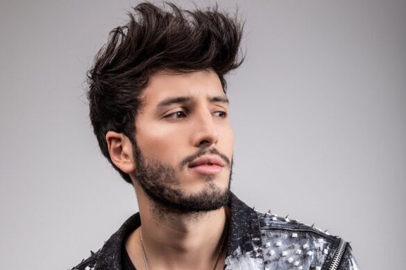 Sebastián Yatra Recibe Certificación Oro