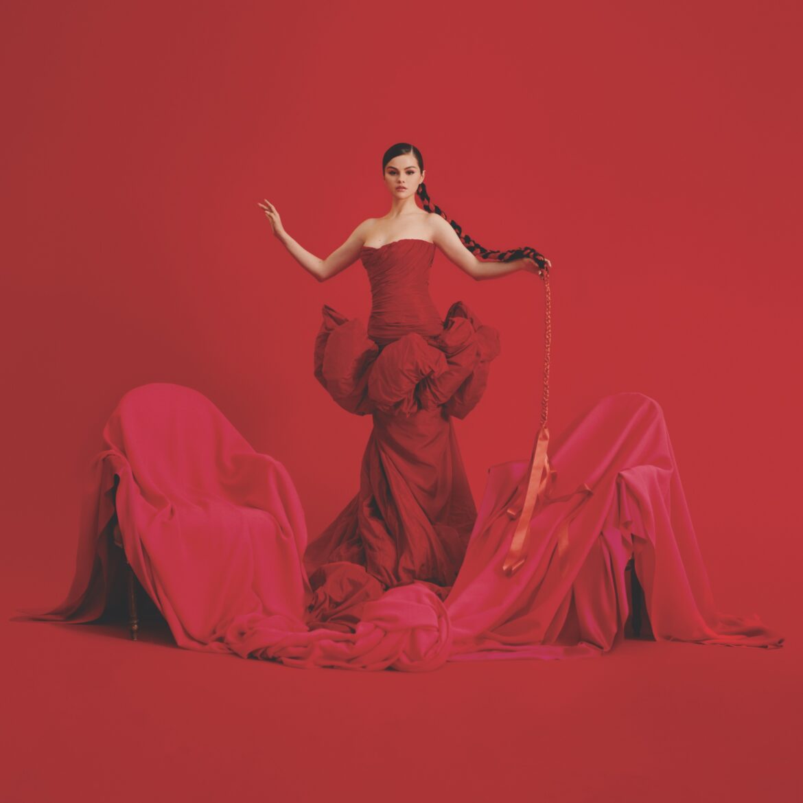 SELENA GOMEZ EMEDIA