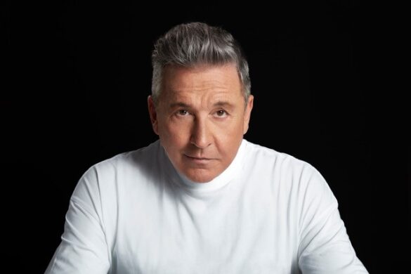 Ricardo Montaner Lanza Al Mercado Estrellas En El Suelo