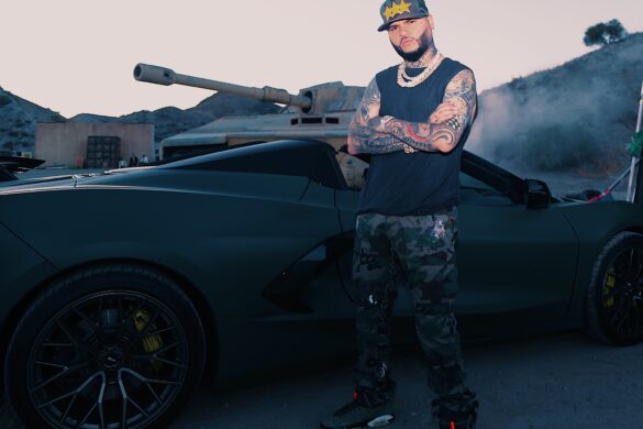 Farruko Cuenta Una Historia Fronteriza Con Influencia De Corridos