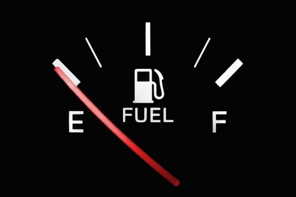 AAA Florida Gas Prices Drop Below $4 A Gallon