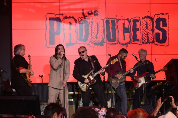 Los Producers Recauda Más De $130,000 Dólares A Beneficio De La Fundación Michael J. Fox