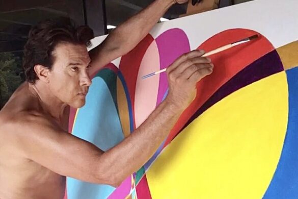 Fernando Allende Presenta Su Exhibición «Colorful Moments»
