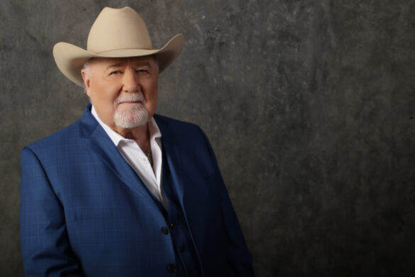 Johnny Lee Announces ‘Hey Bartender, Last Call: The Farewell Tour’