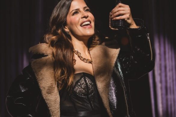 Mariaca Semprún Lanza Nuevo EP Con Tres Canciones En La Serie De Netflix
