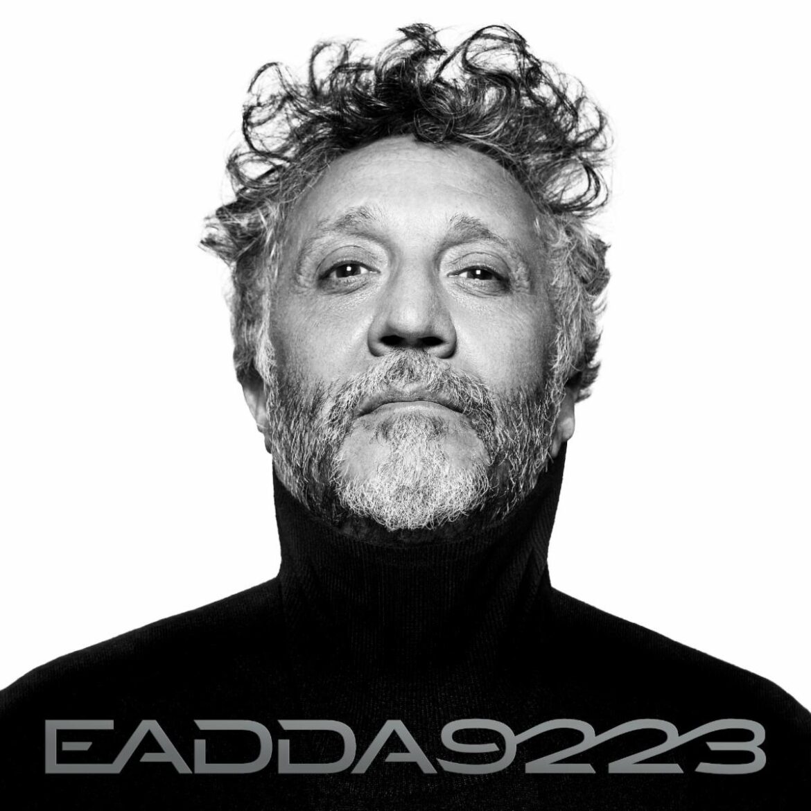 Ganador de ocho premios Latin GRAMMY® y un GRAMMY®, Fito Páez estrenó su nuevo álbum “EADDA9223”
