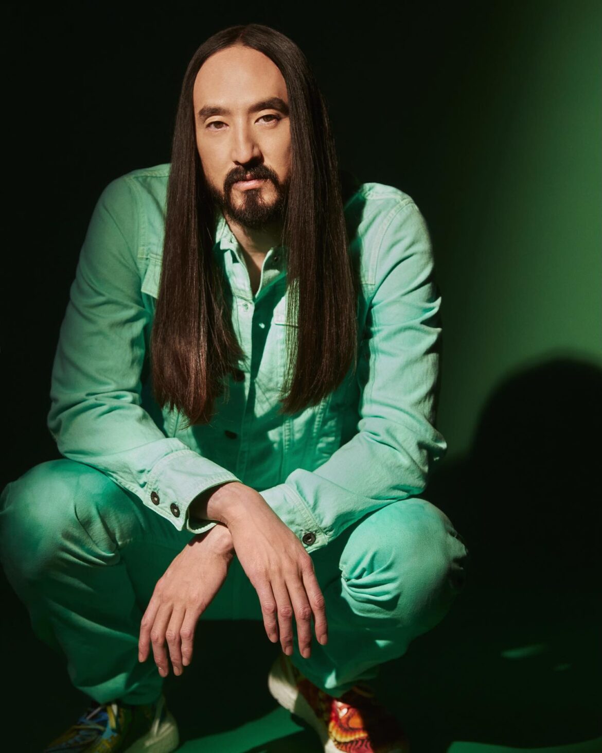 Steve Aoki es un verdadero visionario, que hizo de la innovación, la creatividad y la versatilidad un ESTILO único.