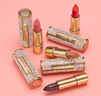 Global Superstar Dolly Parton Launches Cosmetics Line DOLLY BEAUTY