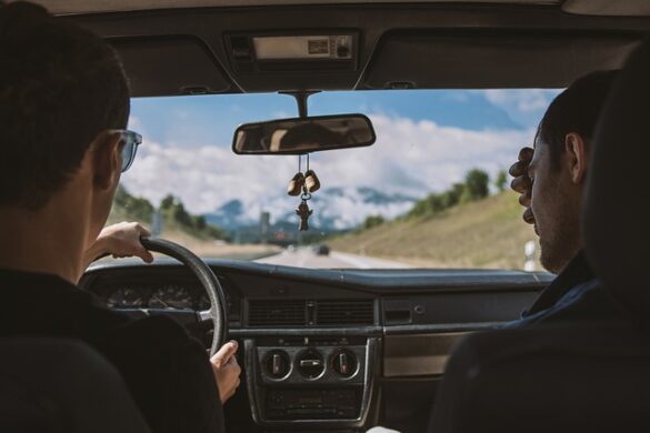 Mantenga A Sus Hijos Adolescentes A Salvo Con El Acuerdo Para Nuevos Conductores