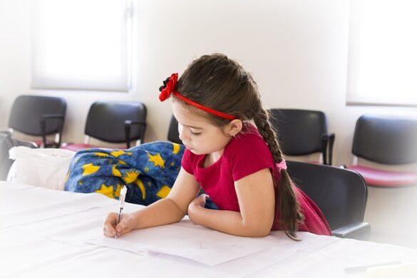 Padres Hispanos Lideran La Demanda Den Nuevas Opciones Escolares