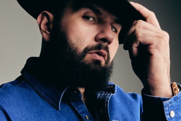 Carín León Conquista Los Charts De Billboard