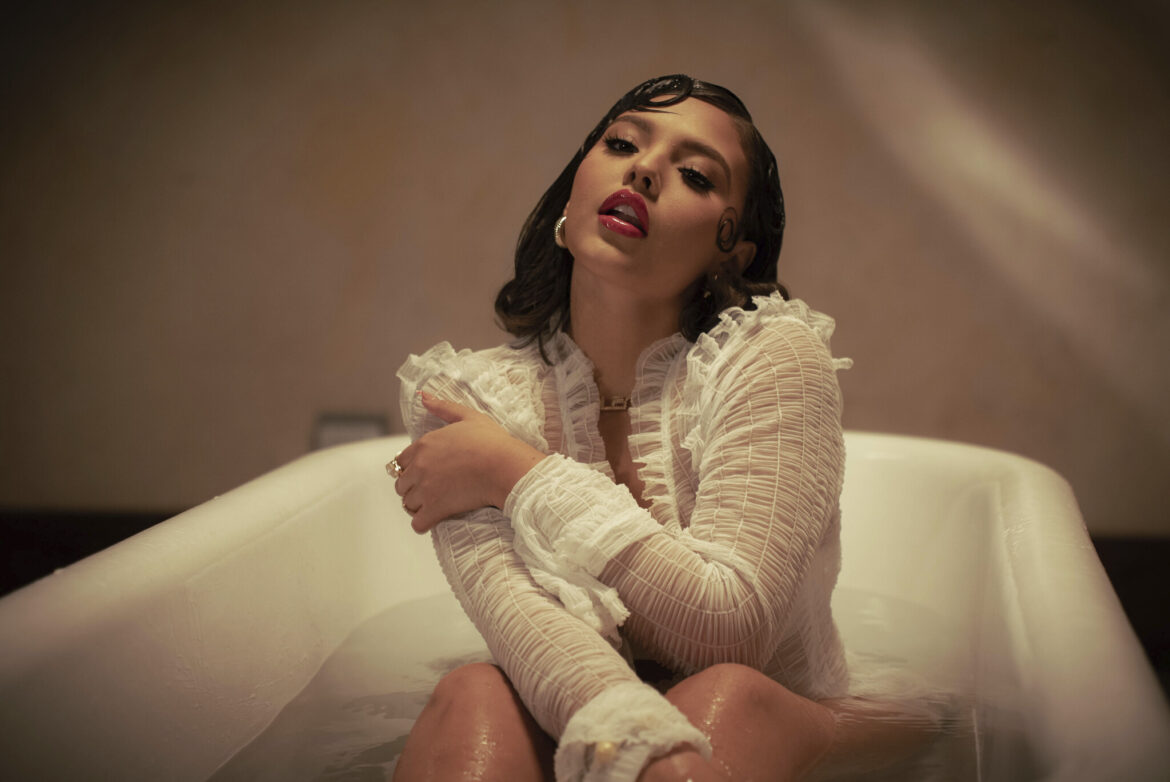 Soley Se Reinventa Un Himno Para Las Mujeres