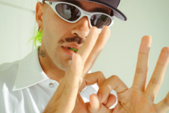 FEID Se Convierte En El Primer Artista Latino Con El Icónico De ‘Ferxxo Green’