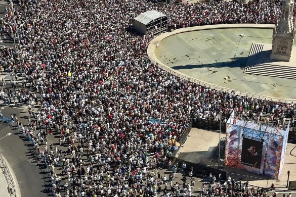 Gloria Estefan Celebra 50 Años De Música En Un Multitudinario Concierto En Madrid