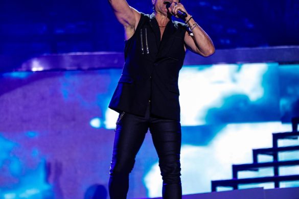 CHAYANNE™ Cierra Una Gira Histórica Con Más De 100 Conciertos Y Sold Outs A Nivel Global