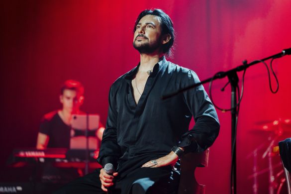Beto Cuevas Regresa A Los Escenarios