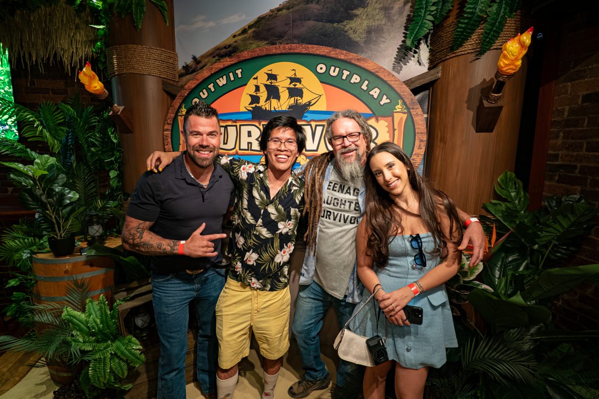 The SURVIVOR Ultimate Fan Cafe