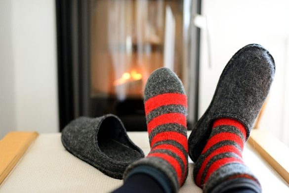 Ways To Save Energy And Keep Warm During Cold Weather