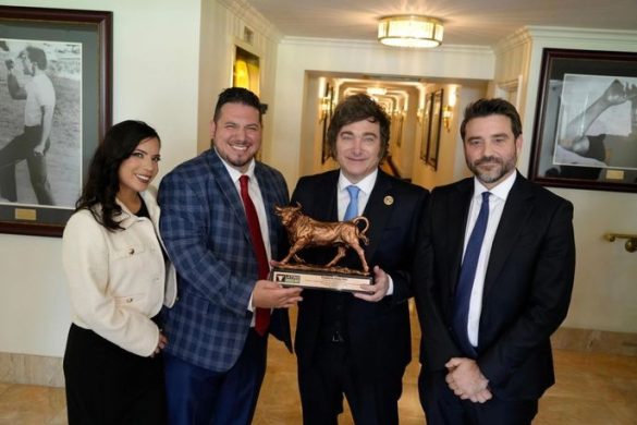 Javier Milei Recibe En Miami El “Economic Freedom Award”