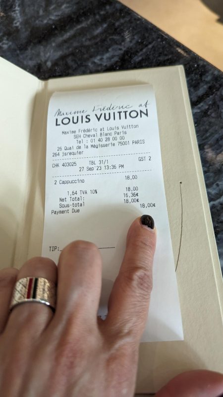 Recibo café Louis Vuitton, París Recibo de café en Maxime Frédéric at Louis Vuitton, París