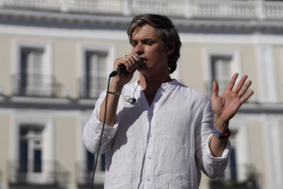 Carlos Baute Comunicado Oficial: Disculpa Tras La Concentración En Madrid