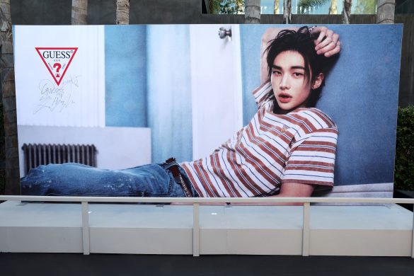 Hyunjin Guess Experience – Signage Hyunjin Guess Campaign Billboard Los Angeles